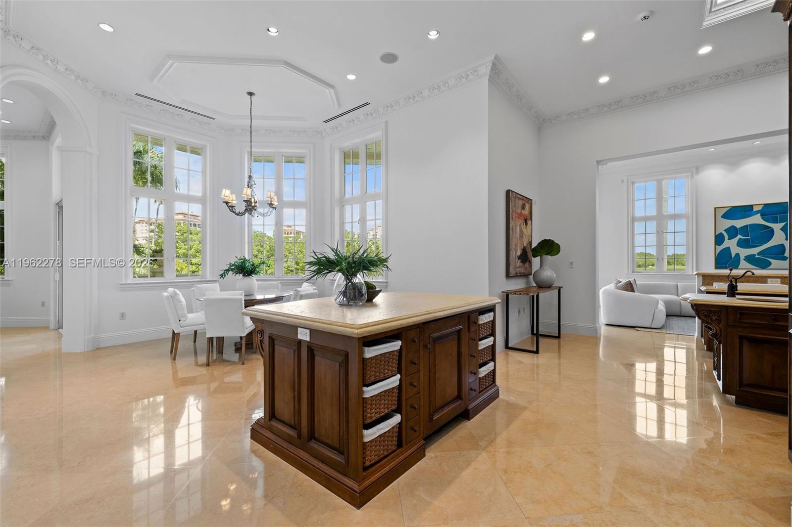 DEERING BAY VILLAS - Residential