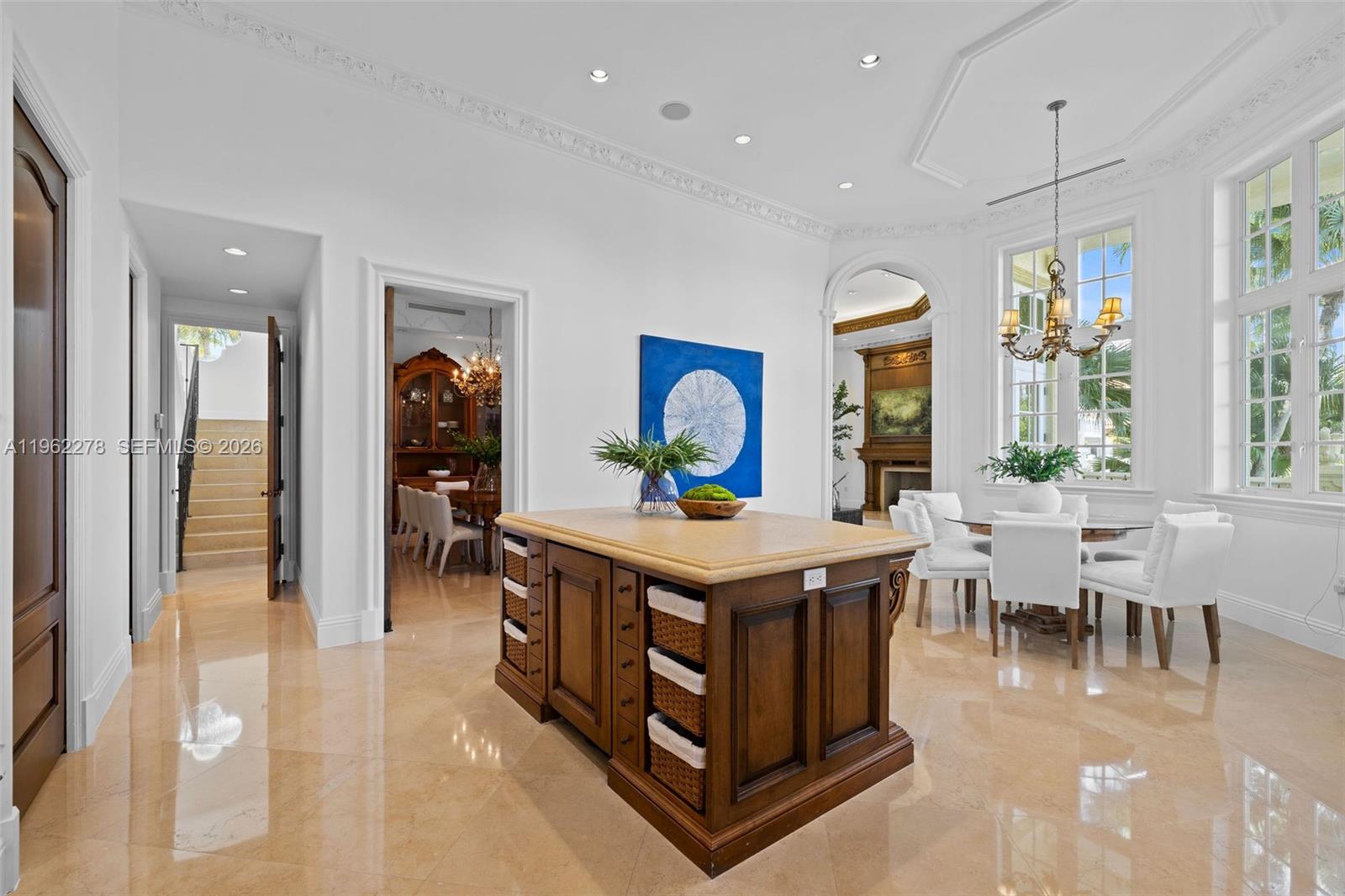 DEERING BAY VILLAS - Residential