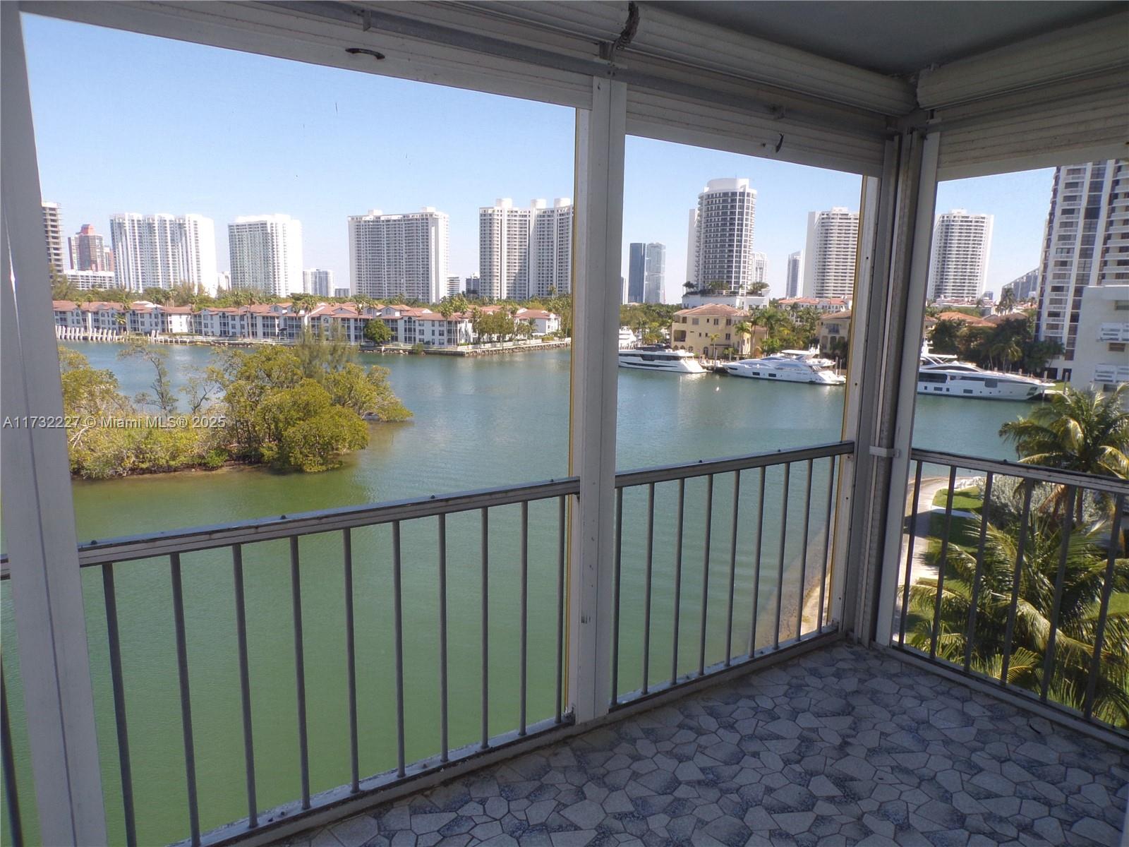 POINT EAST SEC 4 CONDO - Residential