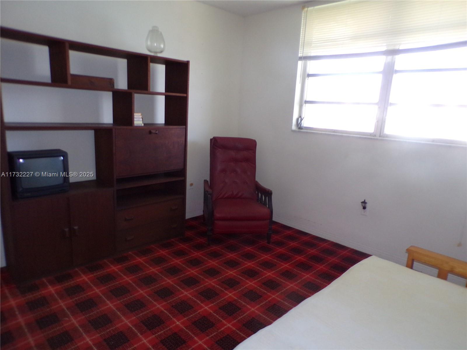 POINT EAST SEC 4 CONDO - Residential