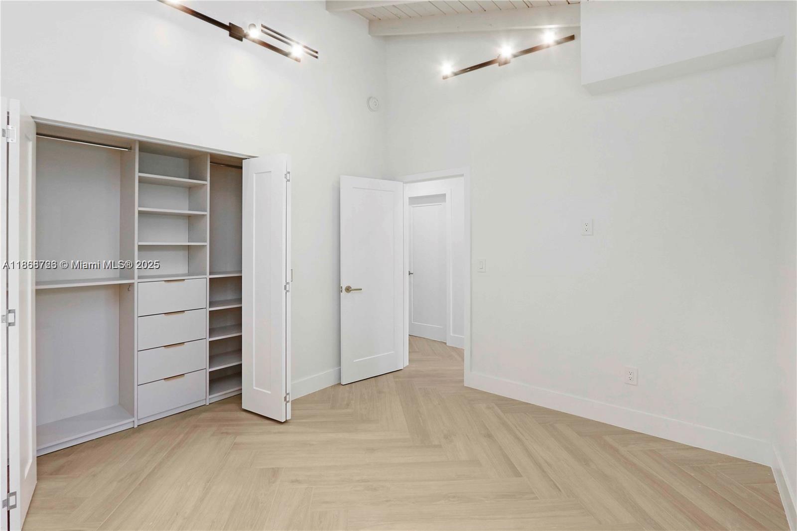 ORCHARD SUB NO 1 - Residential