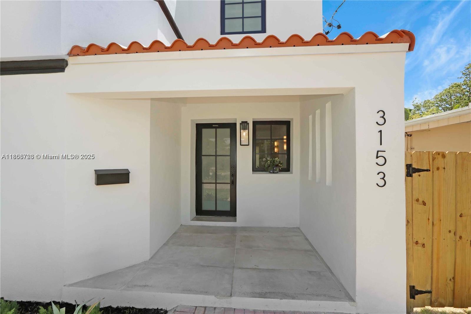 3153 Royal Palm Ave