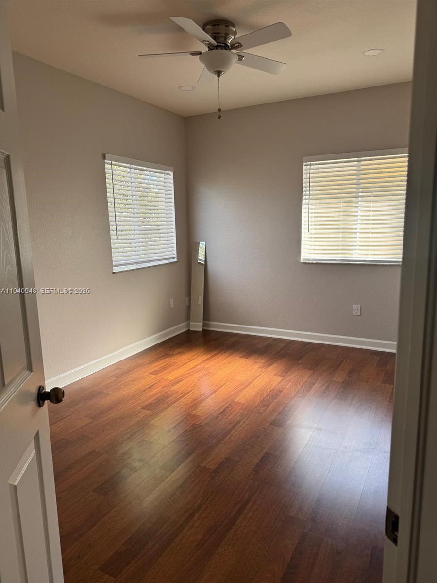 SANTA MONICA ESTATES - Residential