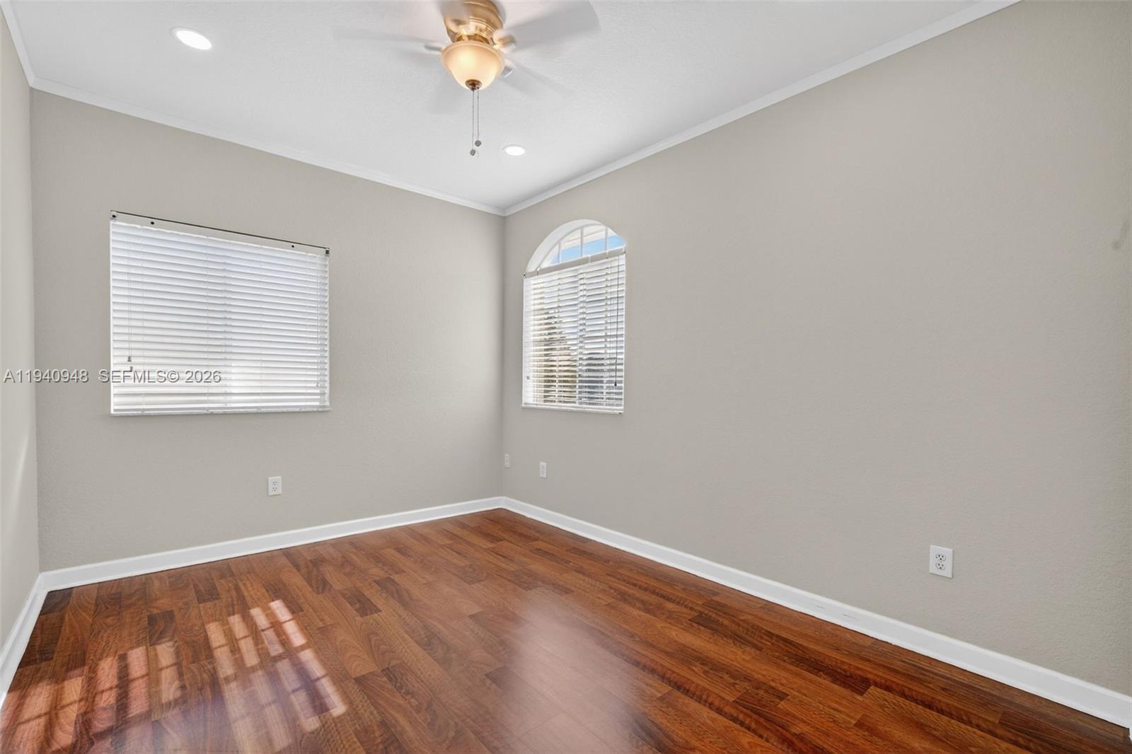 SANTA MONICA ESTATES - Residential