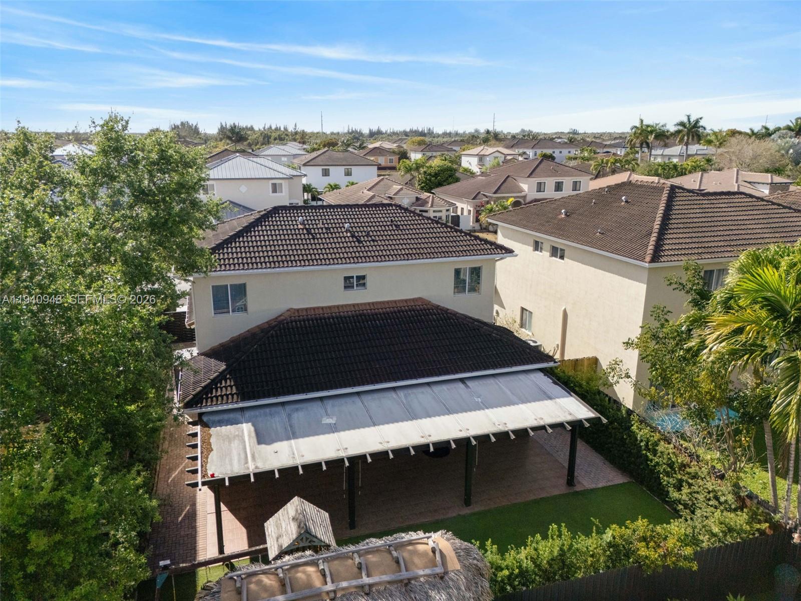 SANTA MONICA ESTATES - Residential