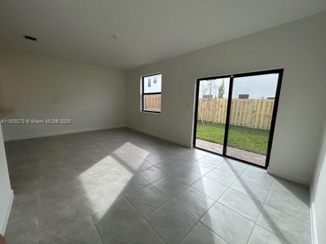 SIENA RESERVE - Residential Lease