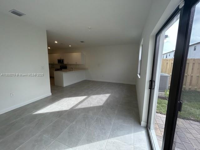 SIENA RESERVE - Residential Lease