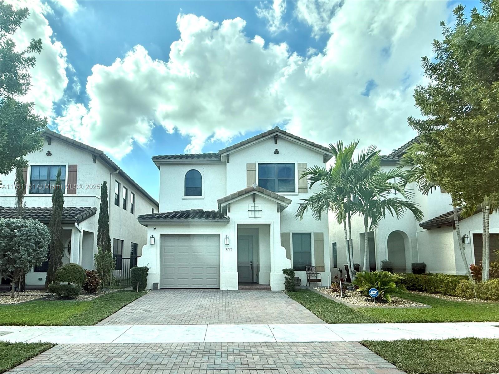 9776 W 34th Ave, Hialeah, Miami-Dade County, Florida - 4 Bedrooms  
4 Bathrooms - 