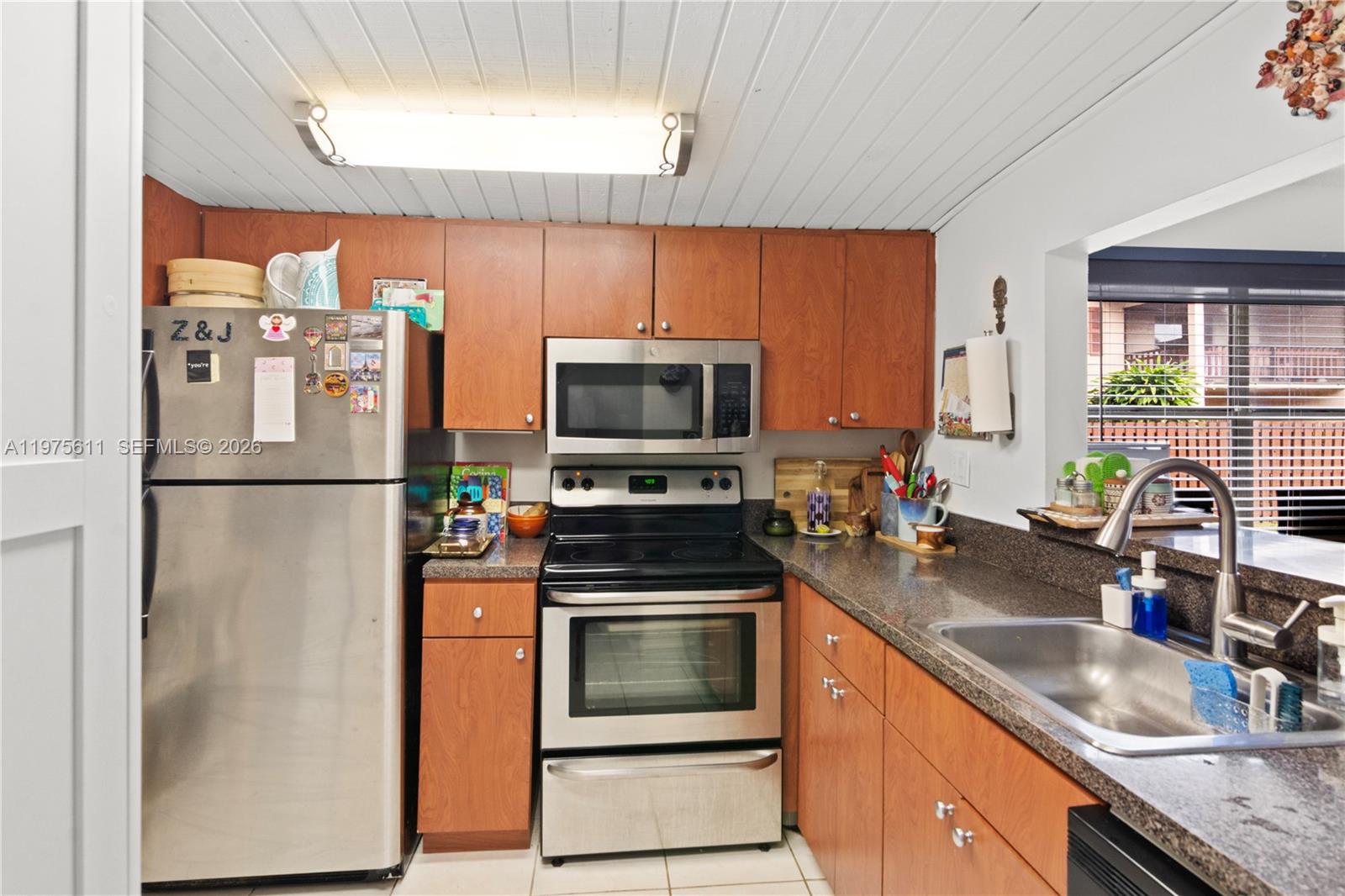 PINE GROVE CONDO - Residential Lease