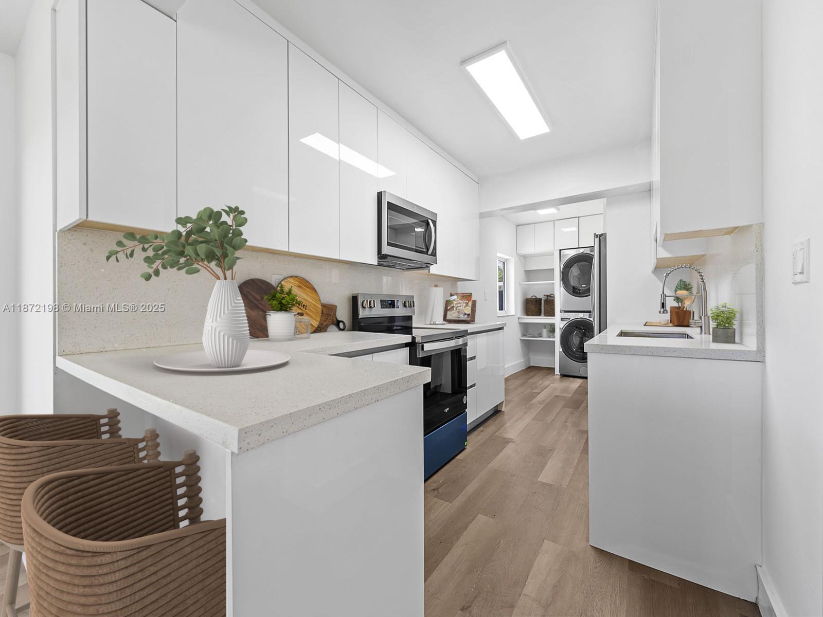 7TH ADDN TO RICHMOND HEIG - Residential