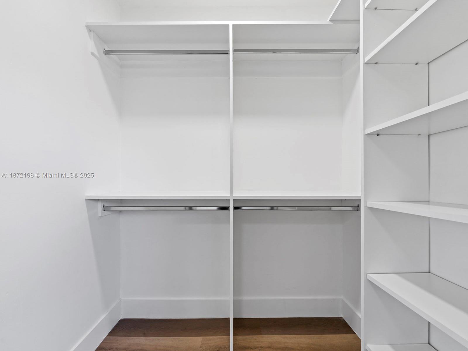 7TH ADDN TO RICHMOND HEIG - Residential