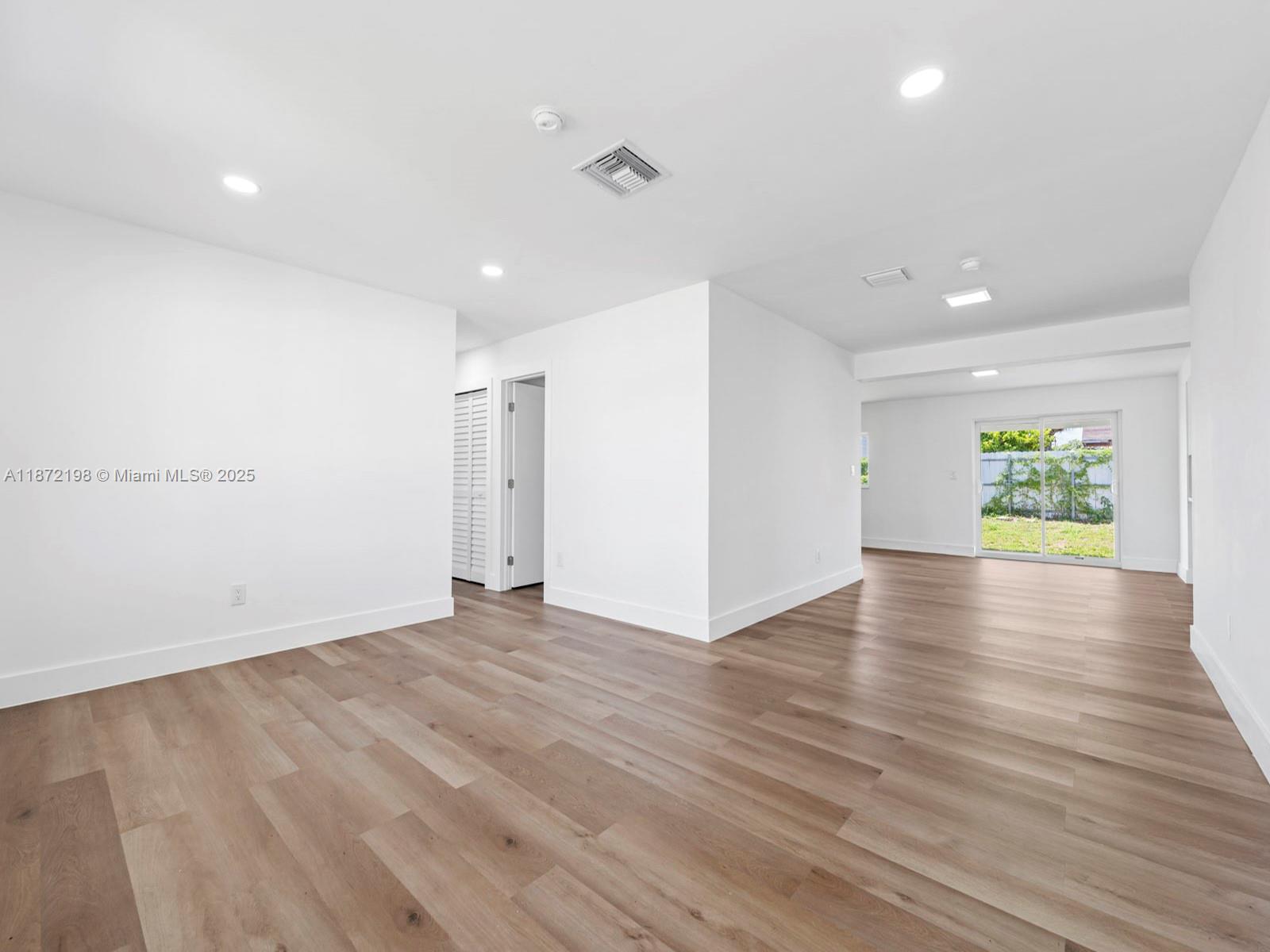 7TH ADDN TO RICHMOND HEIG - Residential