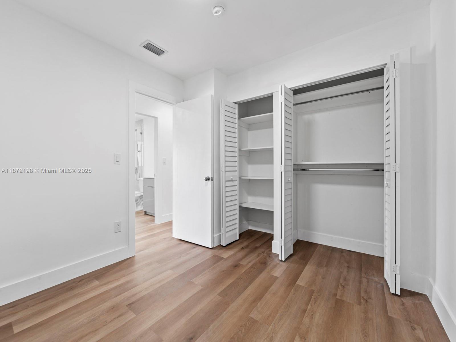 7TH ADDN TO RICHMOND HEIG - Residential