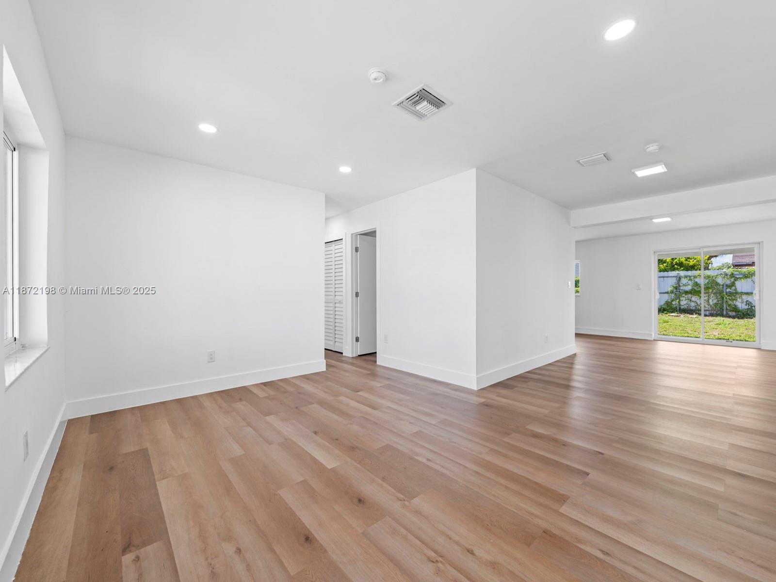 7TH ADDN TO RICHMOND HEIG - Residential