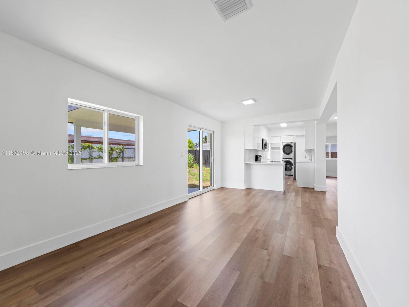 7TH ADDN TO RICHMOND HEIG - Residential