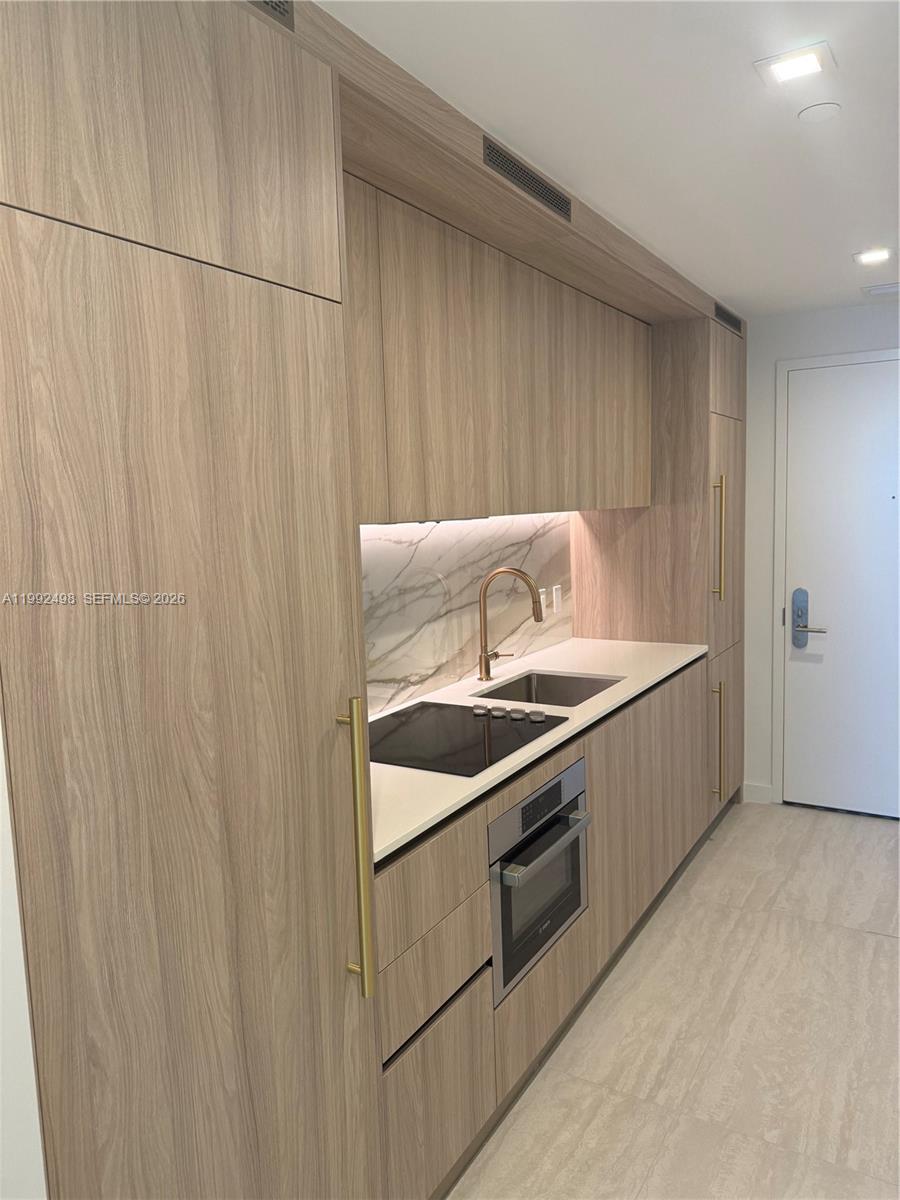 BRICKELL POINT - Residential