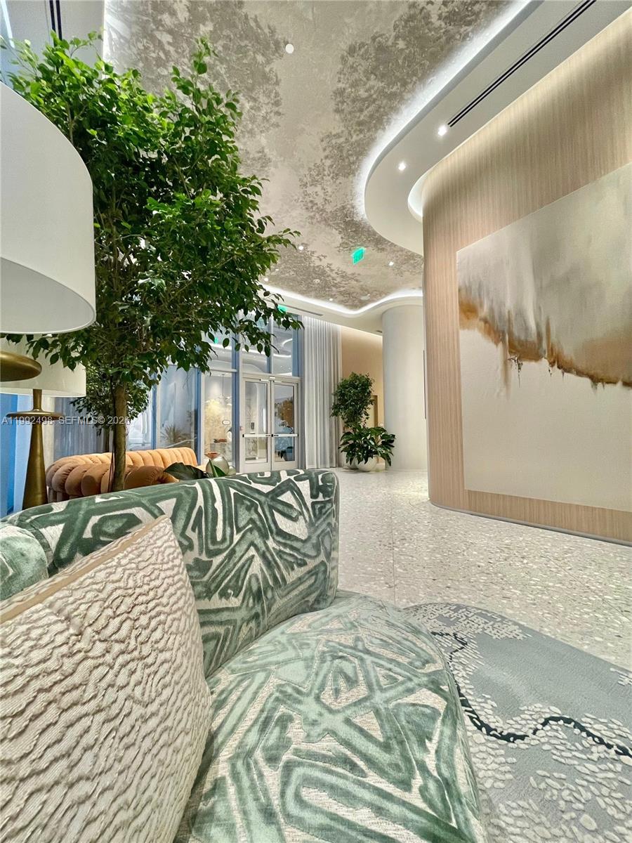 BRICKELL POINT - Residential