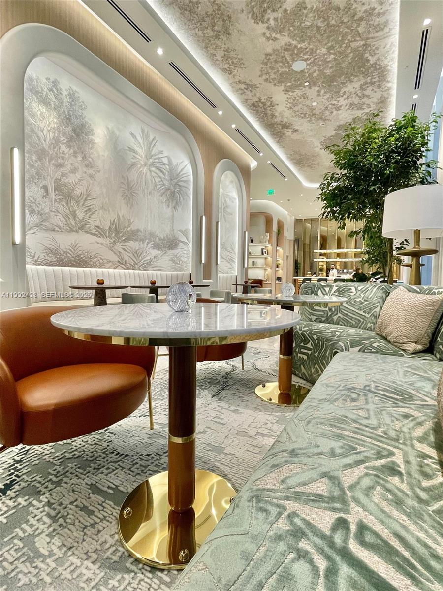 BRICKELL POINT - Residential