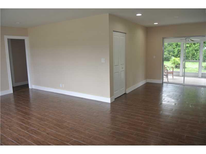 PALM-AIRE VILLAGE SECTION - Residential