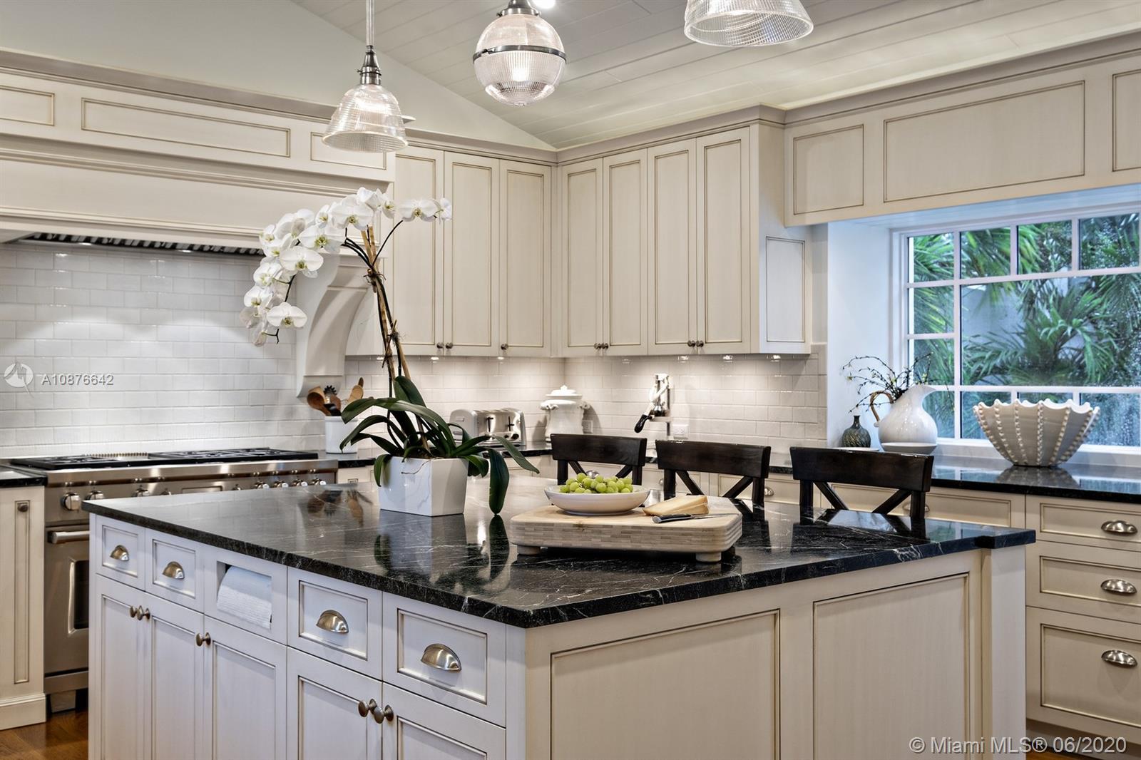 JUPITER ISLAND - Residential