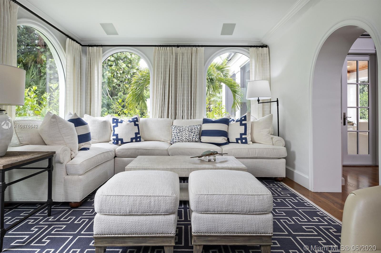 JUPITER ISLAND - Residential