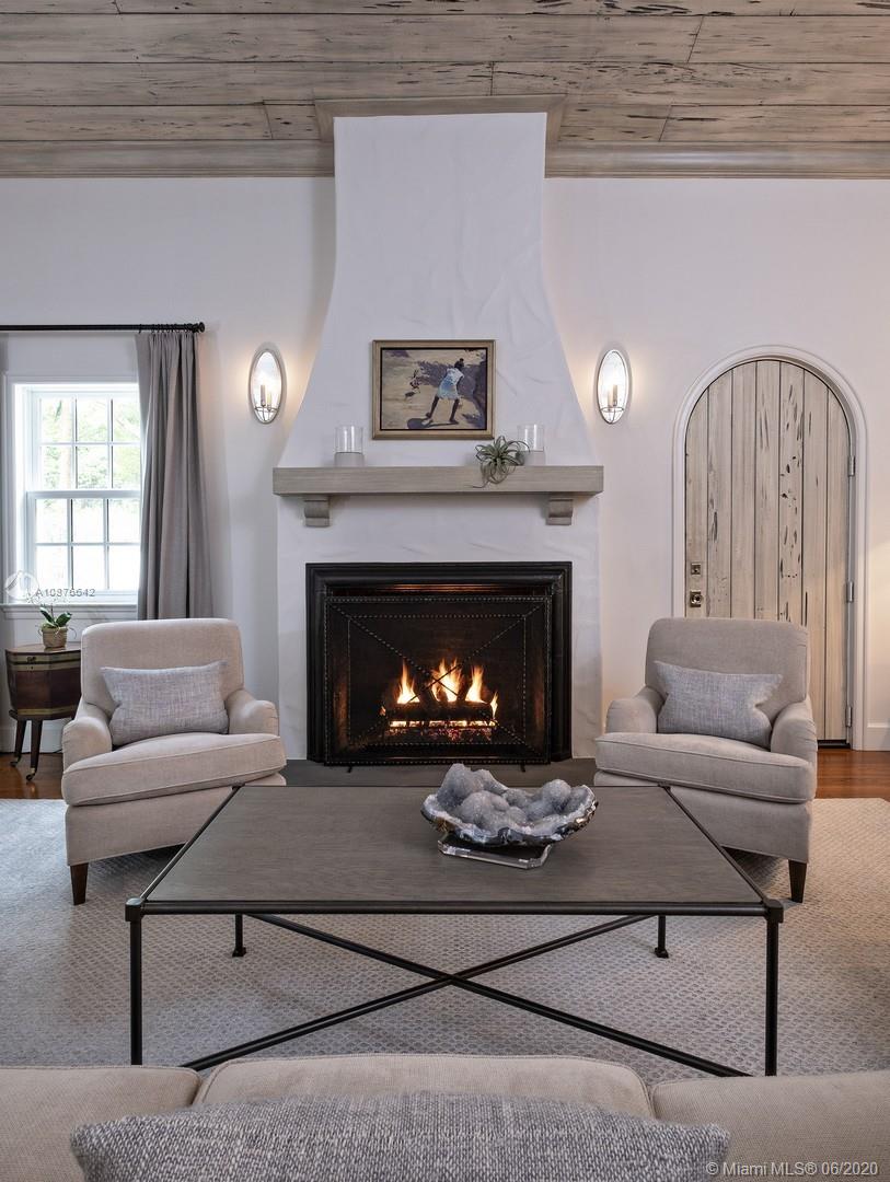 JUPITER ISLAND - Residential