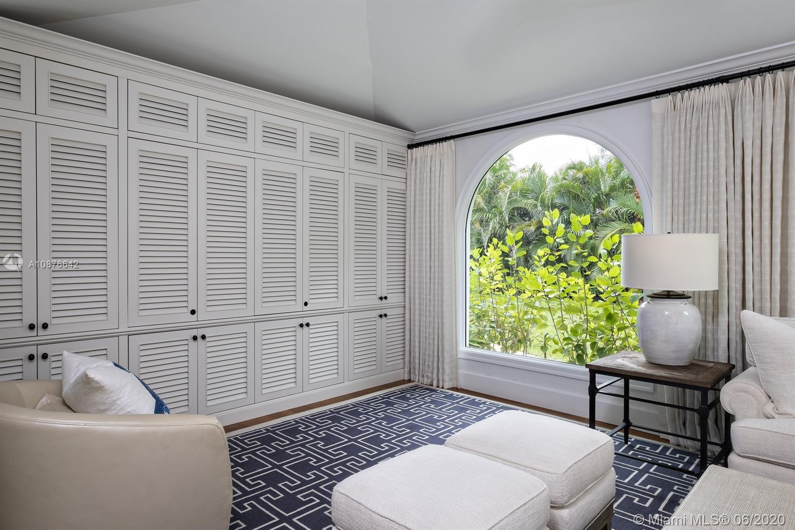 JUPITER ISLAND - Residential