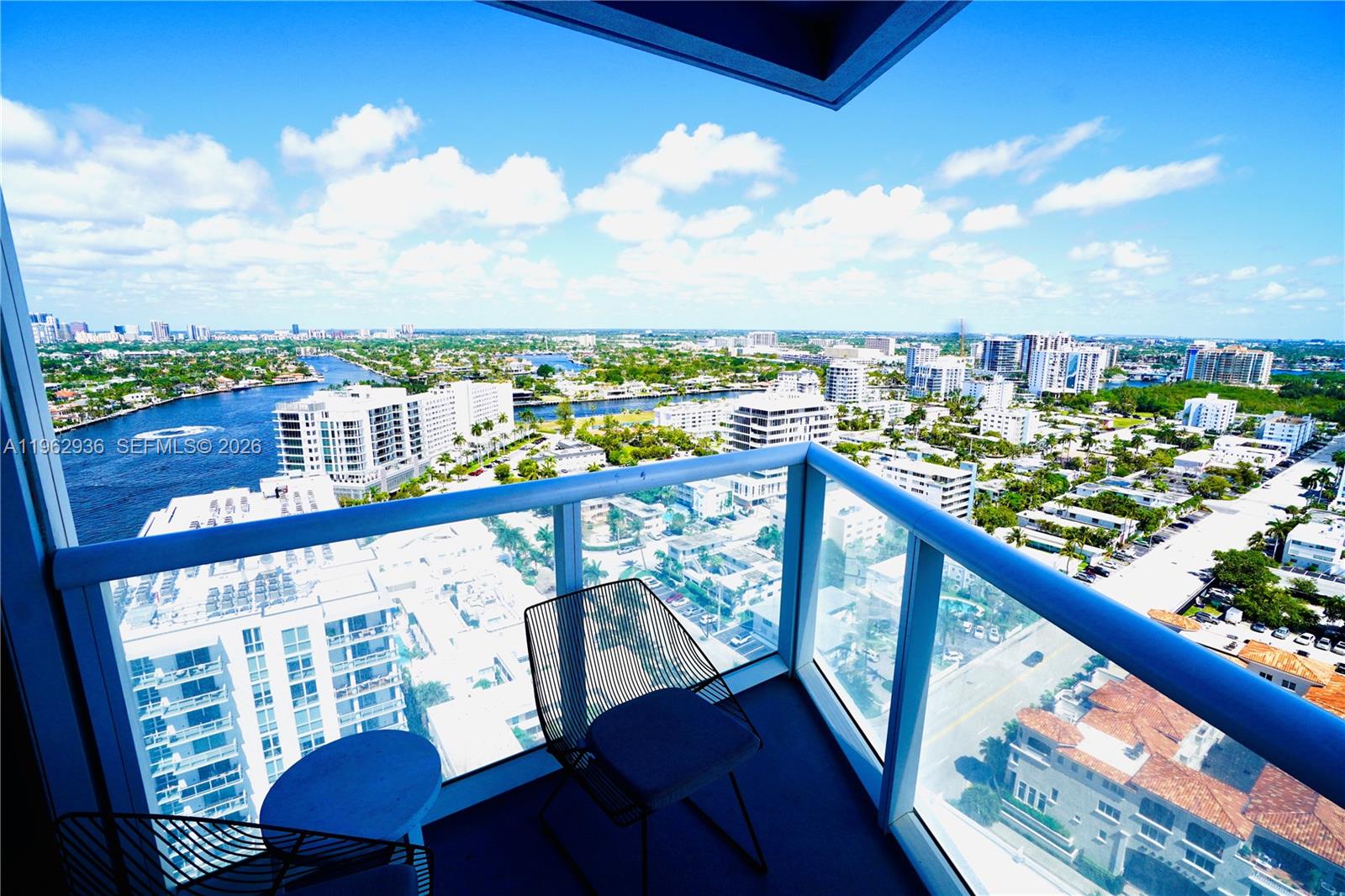 FORT LAUDERDALE RESIDENCE - Residential