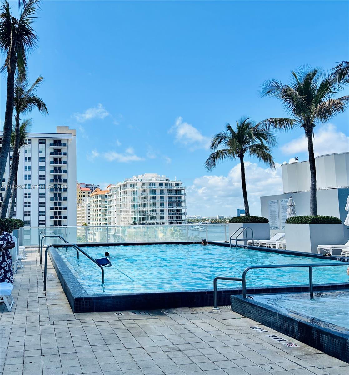 FORT LAUDERDALE RESIDENCE - Residential
