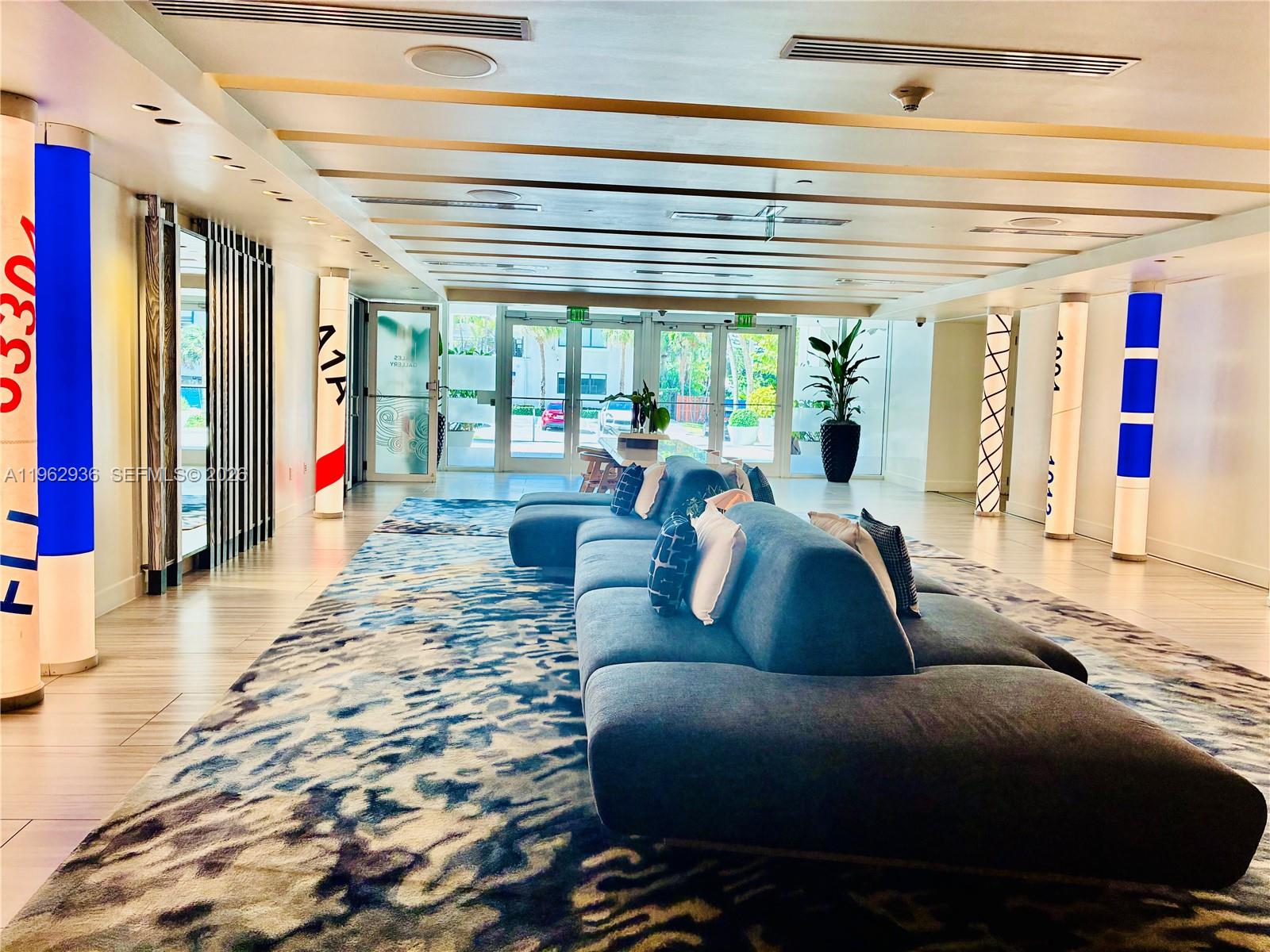 FORT LAUDERDALE RESIDENCE - Residential