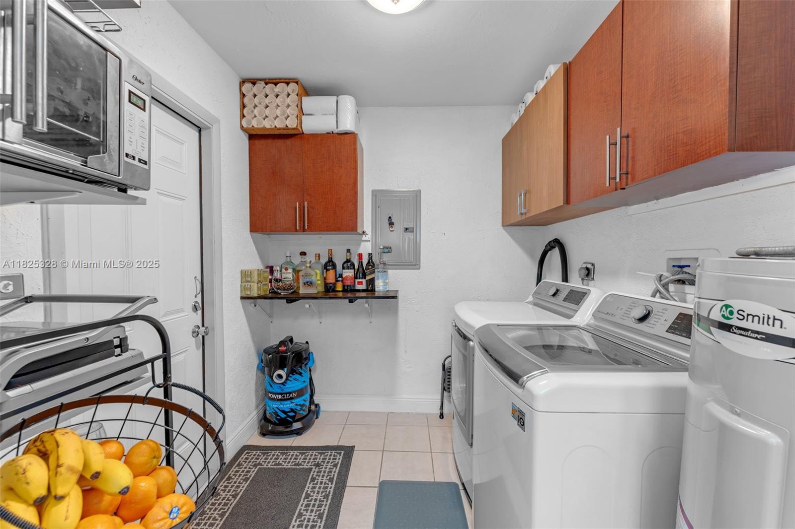 15041 Pierce St