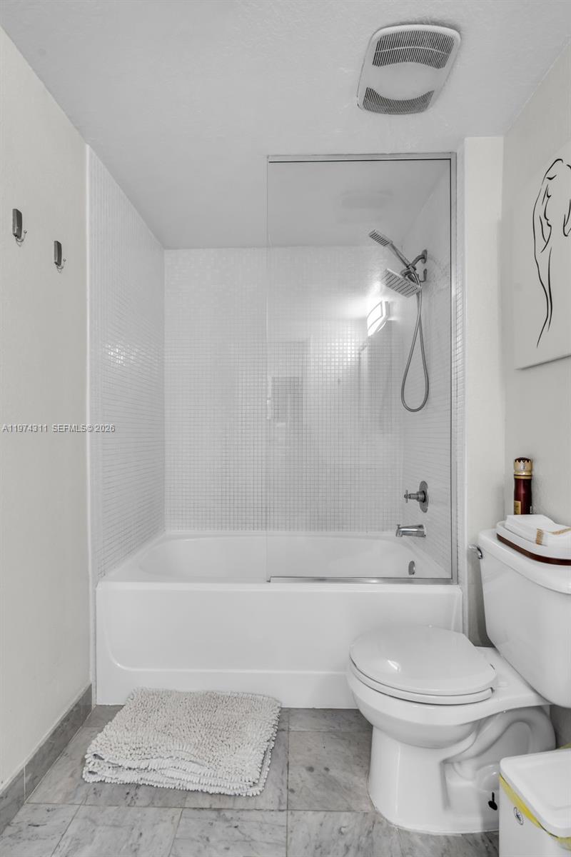 MOON BAY OF MIAMI CONDO - Residential Lease