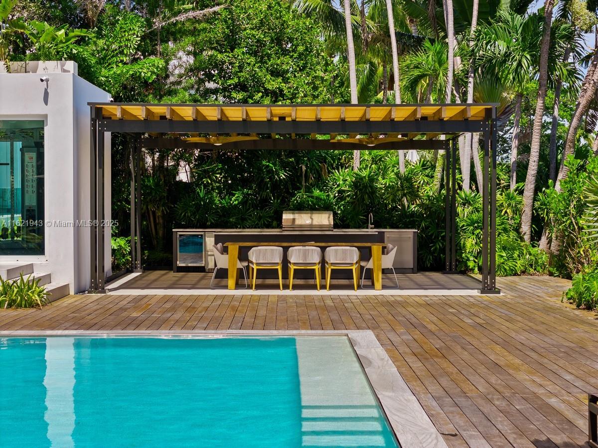 CAPE FLORIDA SUB SEC 3 - Residential