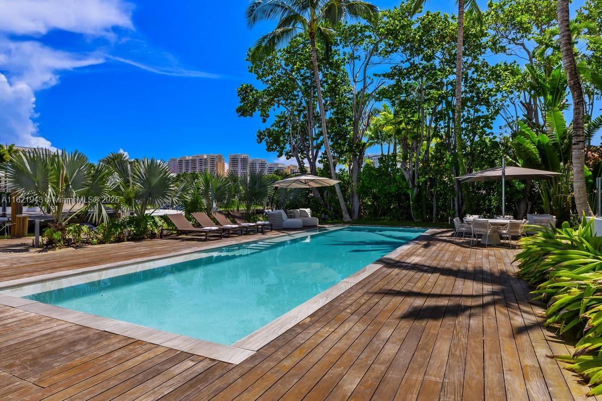 CAPE FLORIDA SUB SEC 3 - Residential