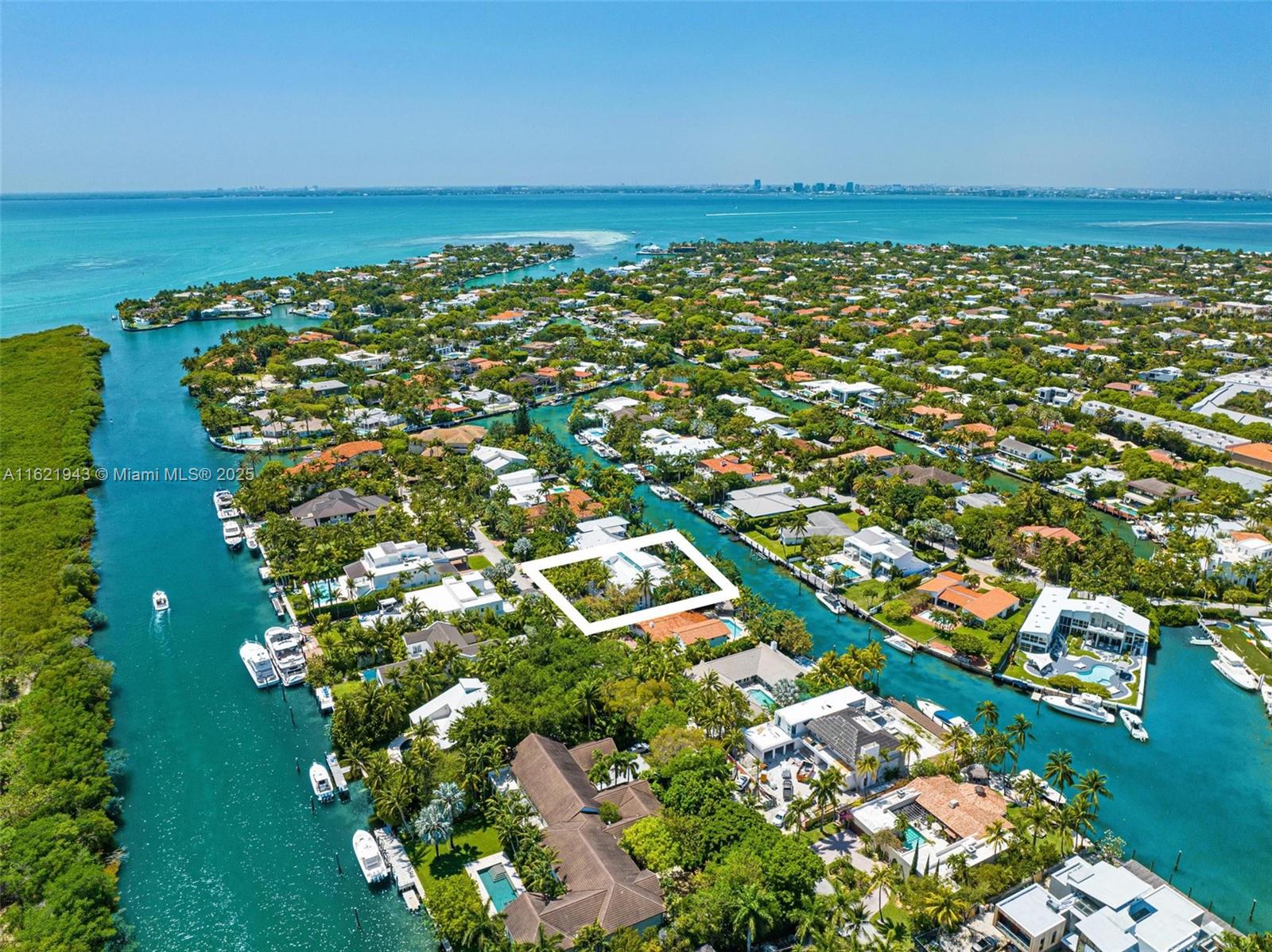 CAPE FLORIDA SUB SEC 3 - Residential