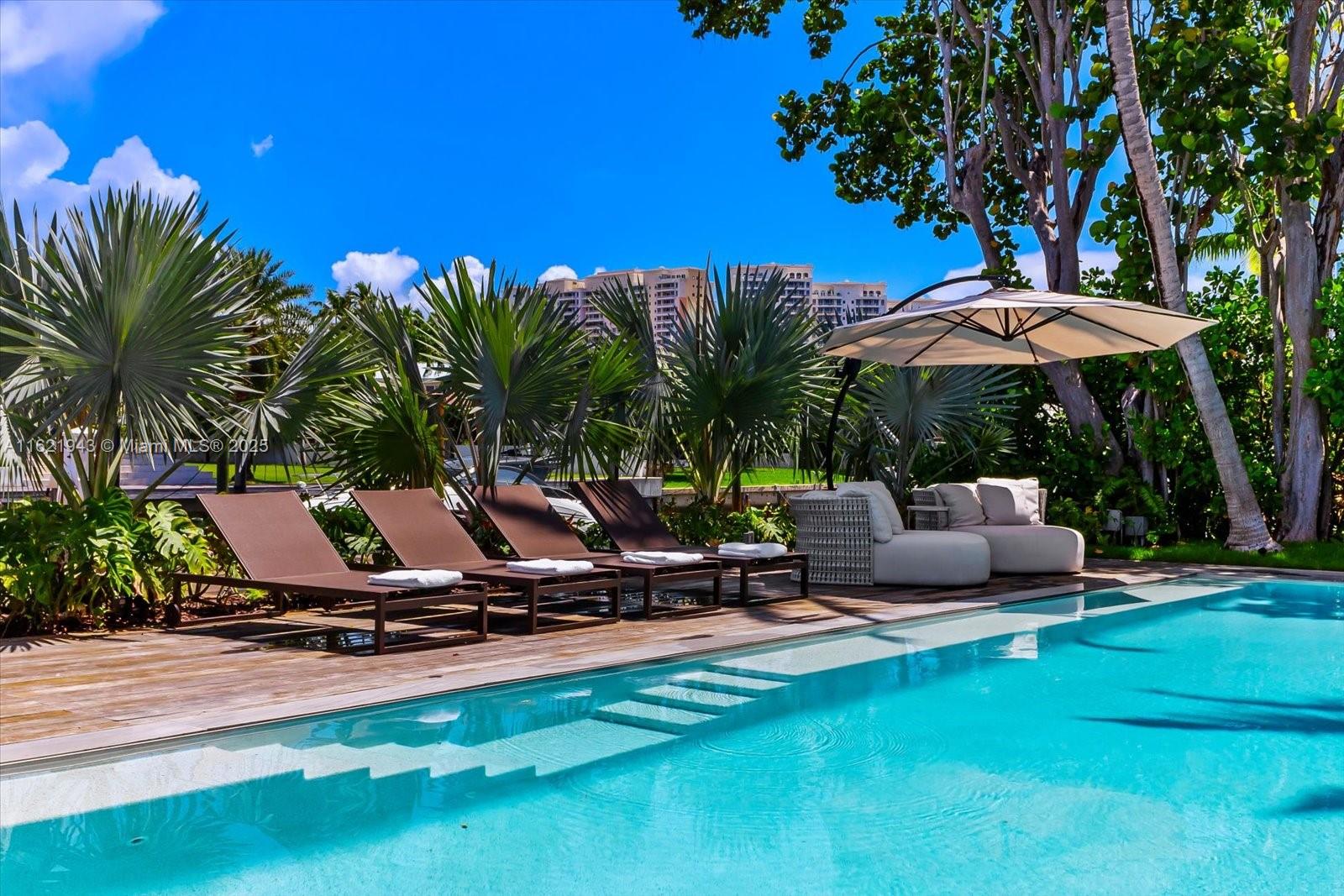 CAPE FLORIDA SUB SEC 3 - Residential