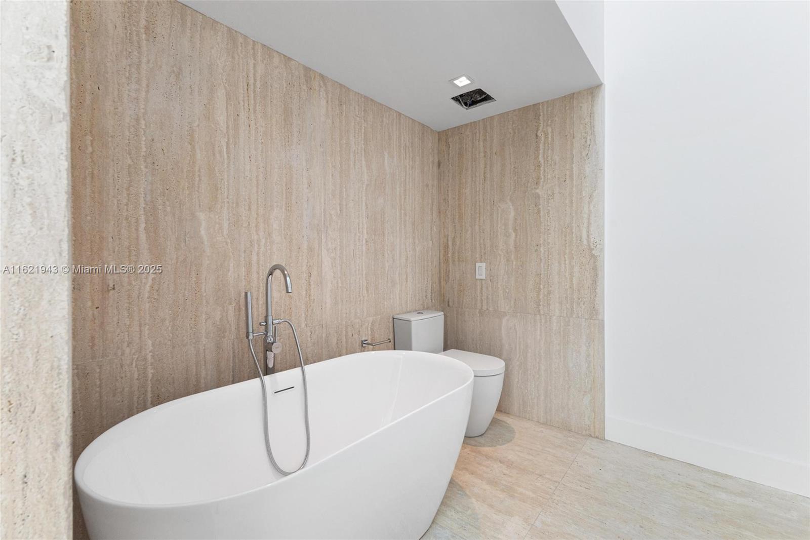 CAPE FLORIDA SUB SEC 3 - Residential