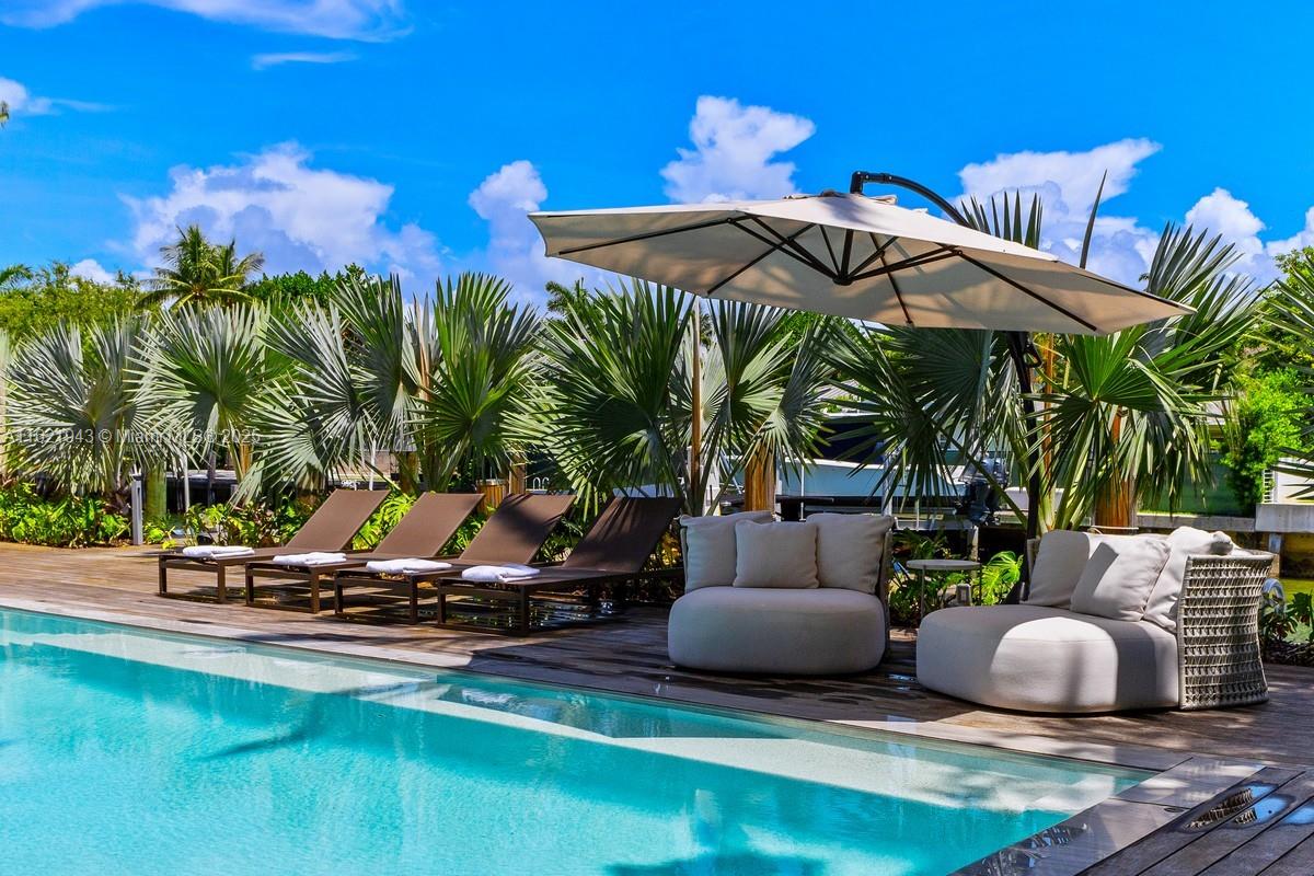 CAPE FLORIDA SUB SEC 3 - Residential