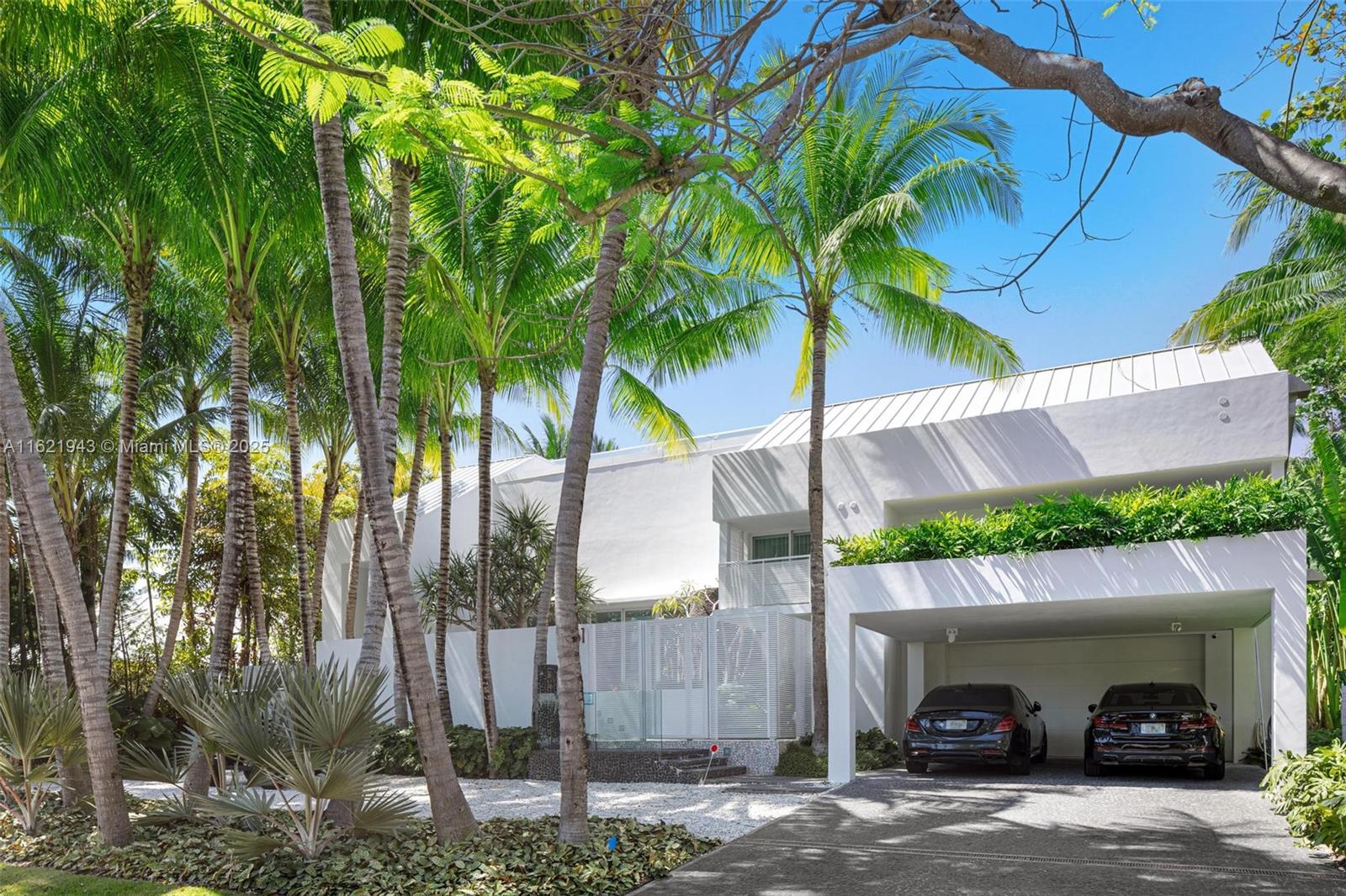 161 Cape Florida Dr