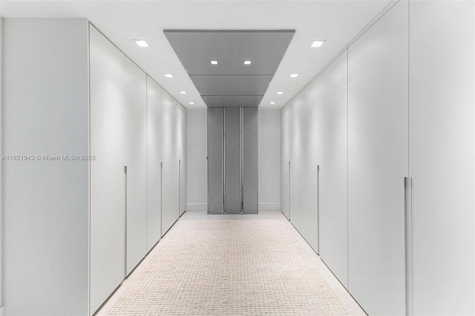 CAPE FLORIDA SUB SEC 3 - Residential