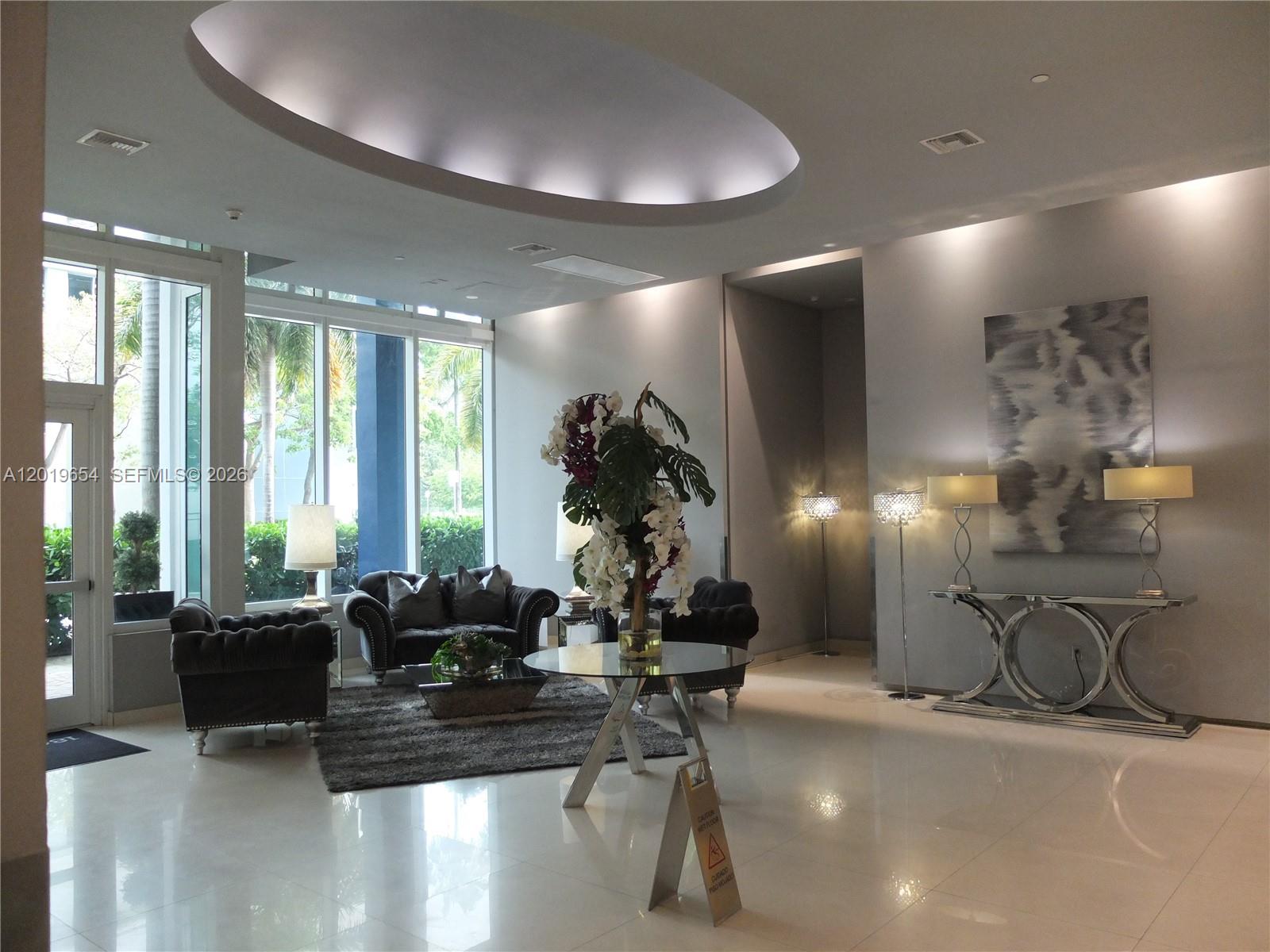 1800 BISCAYNE PLAZA CONDO - Residential