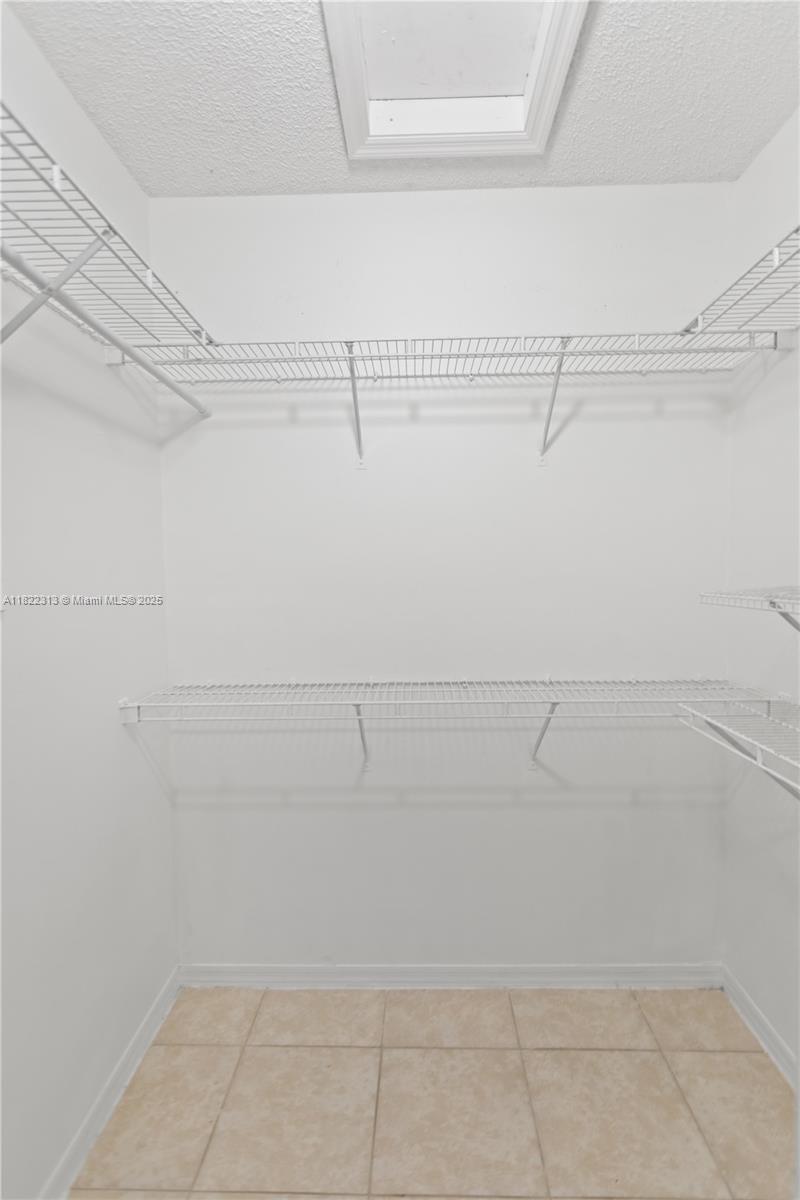 LA VIA CONDO - Residential Lease