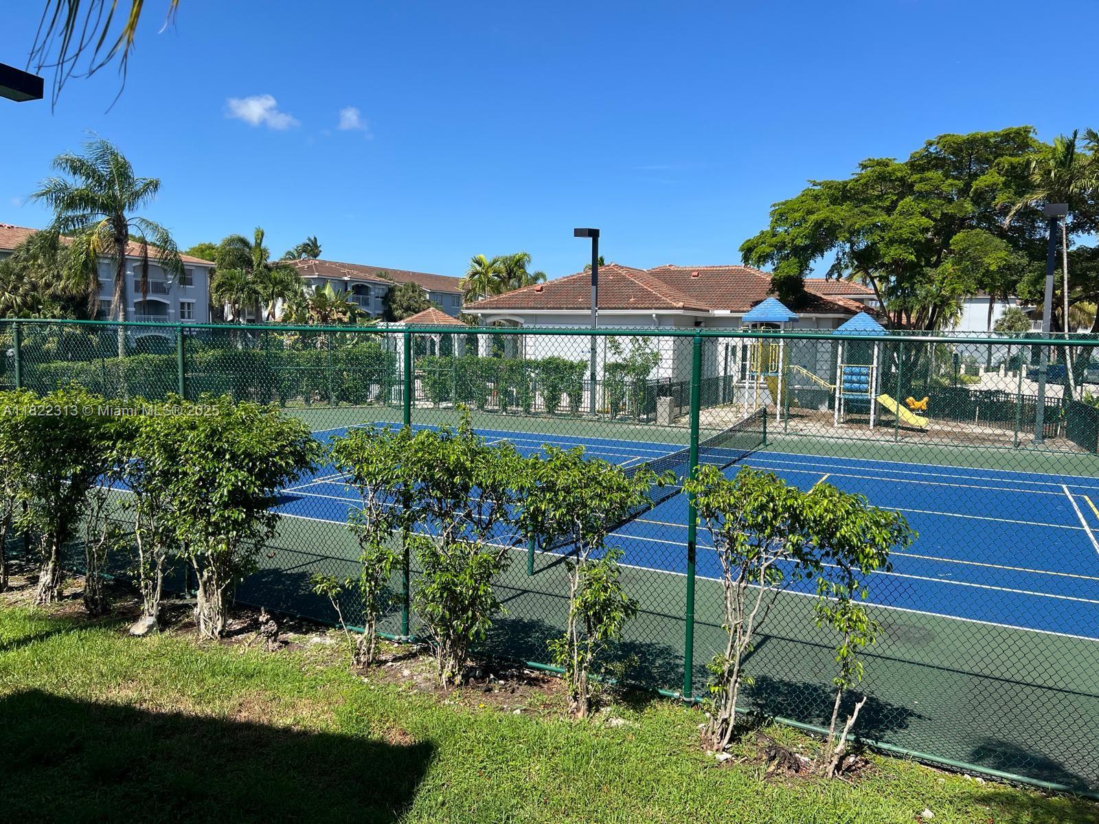 LA VIA CONDO - Residential Lease