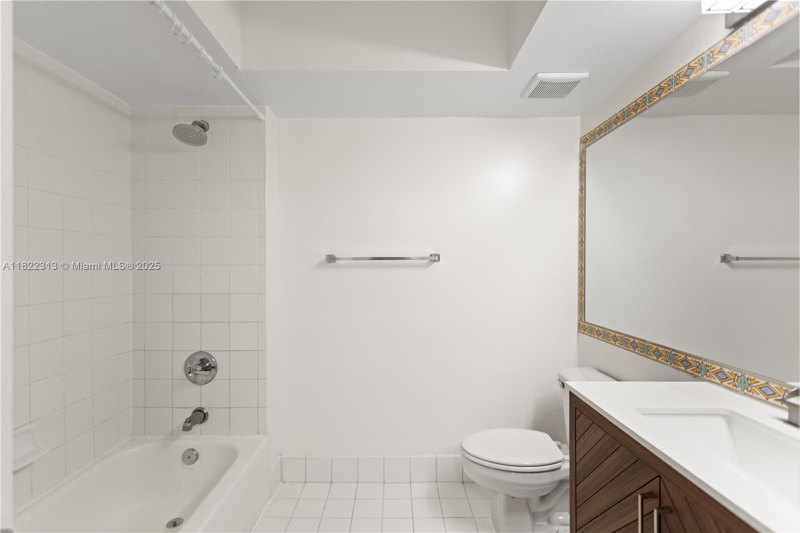 LA VIA CONDO - Residential Lease