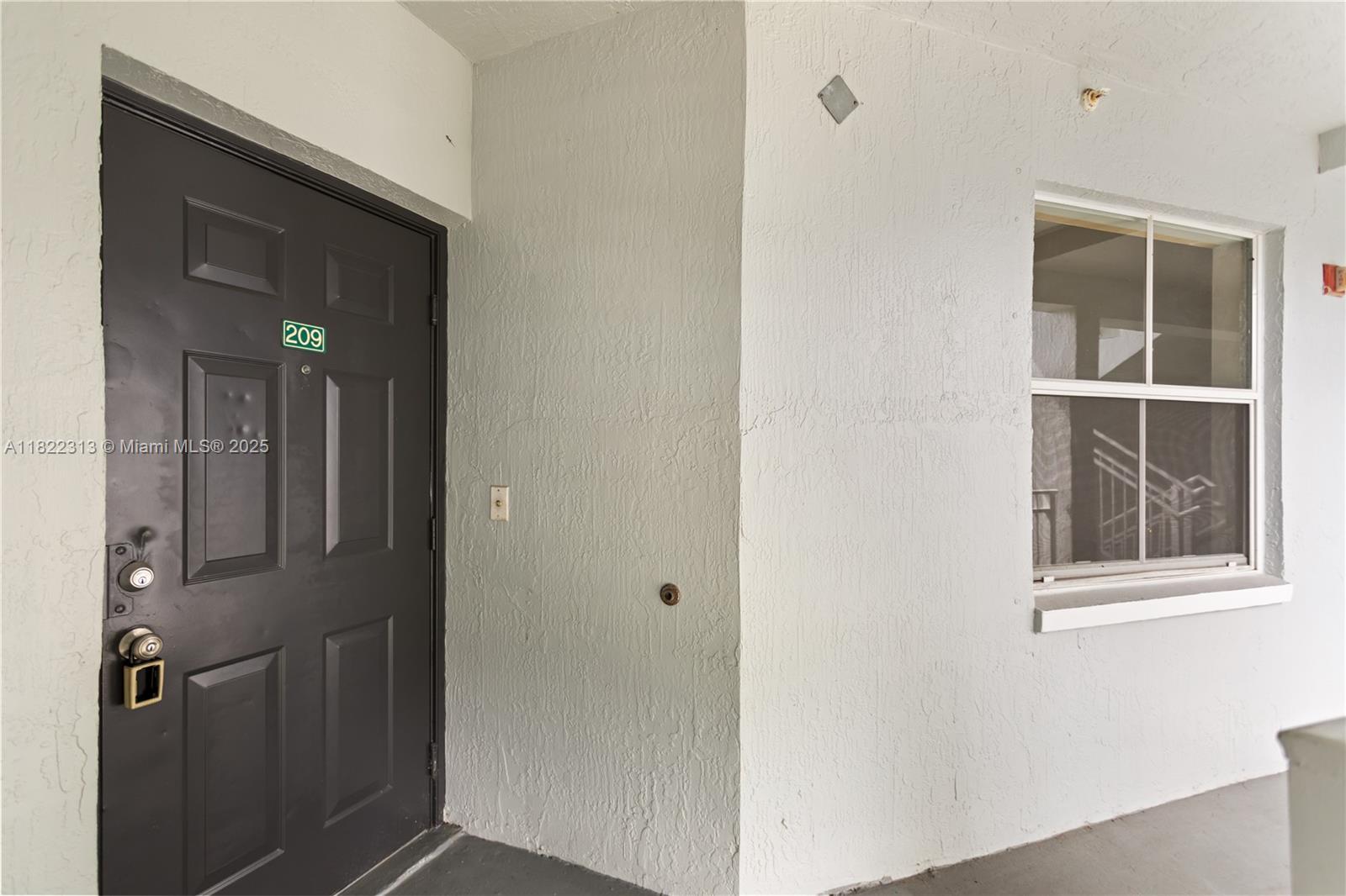 LA VIA CONDO - Residential Lease