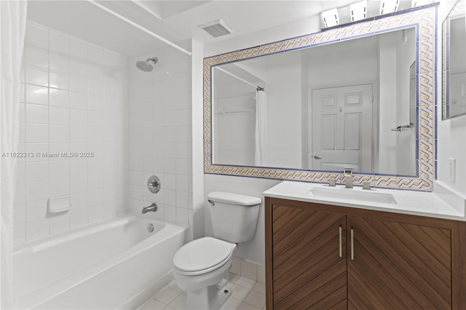 LA VIA CONDO - Residential Lease