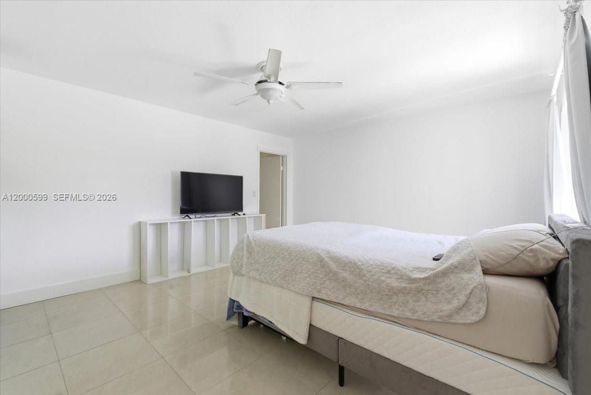 PALM SPRINGS LAKES 2ND AD - Residential