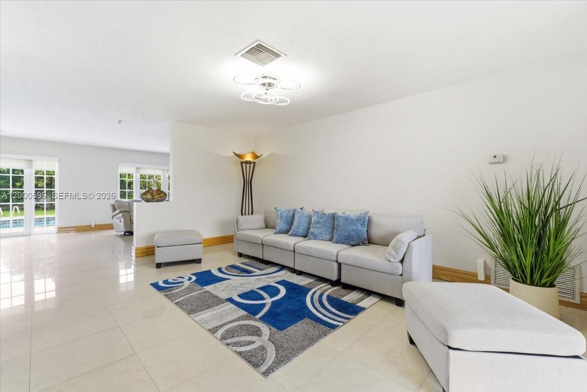 PALM SPRINGS LAKES 2ND AD - Residential