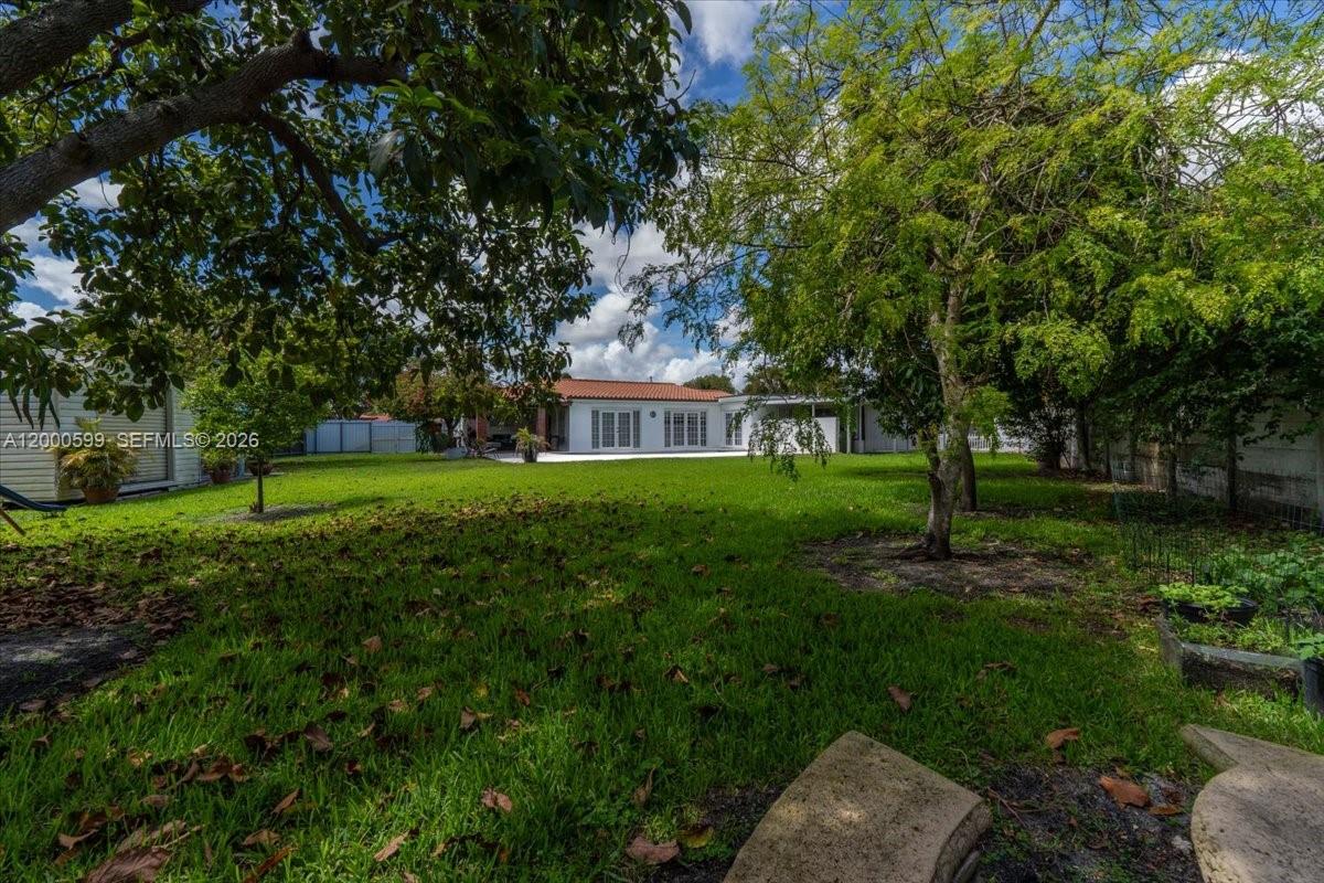 PALM SPRINGS LAKES 2ND AD - Residential