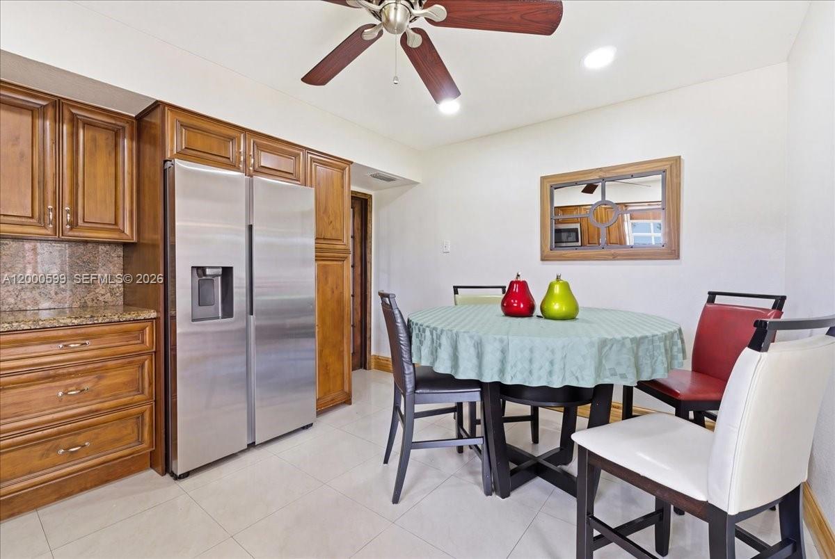 PALM SPRINGS LAKES 2ND AD - Residential